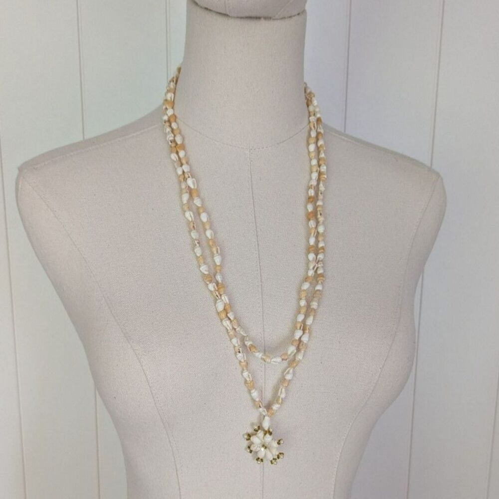 Extra long vintage mini conch shell necklace with shell pendant - 1970's